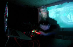 Geso – god is a glitch / Pablo Iglesias Algora